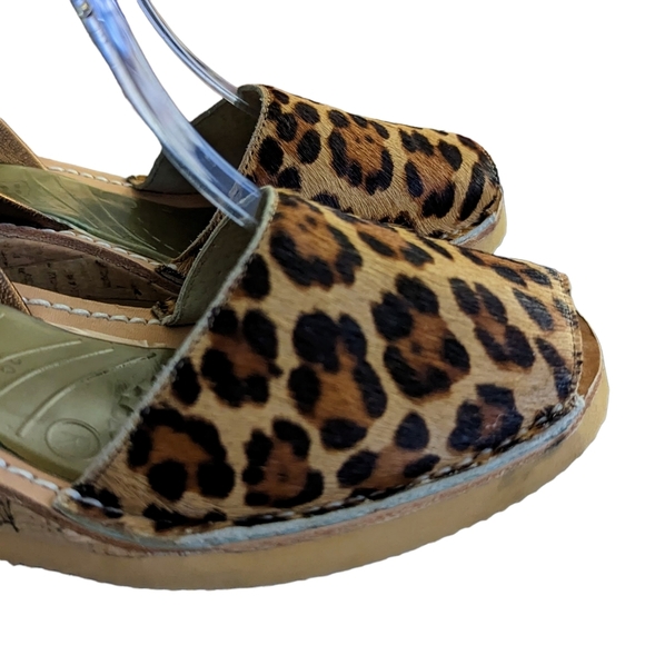 CALAXINI Bliss Boutique Cheetah Print Platform Sandal Size 7 - Picture 5 of 11